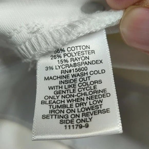 Liz Claiborne Sara Women Plus 24W White Secretly Slender Bermuda Shorts‎ NEW - Picture 9 of 11